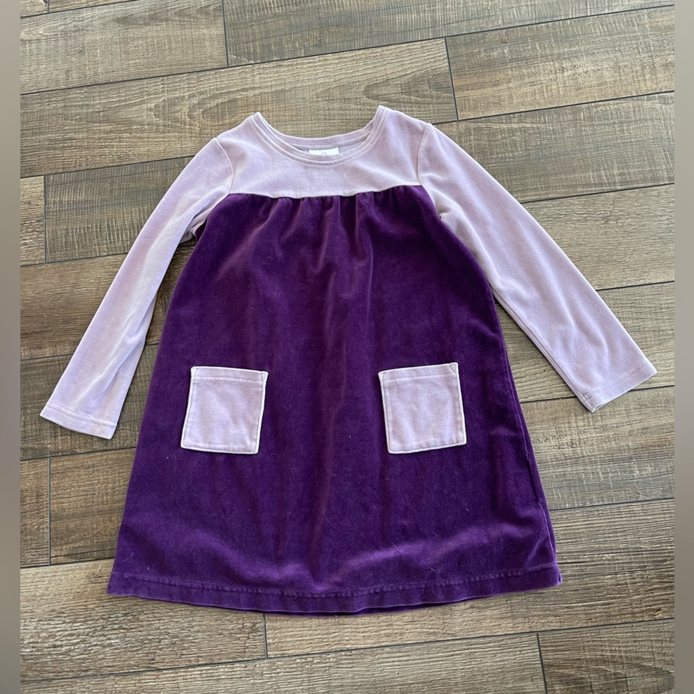 Hanna Andersson //size 120 (6) - Velour Dress